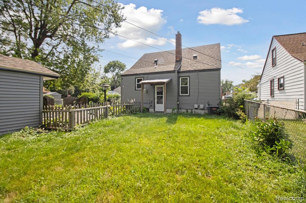 8025 Mayfair Street, Taylor, MI 48180 — Photo 28