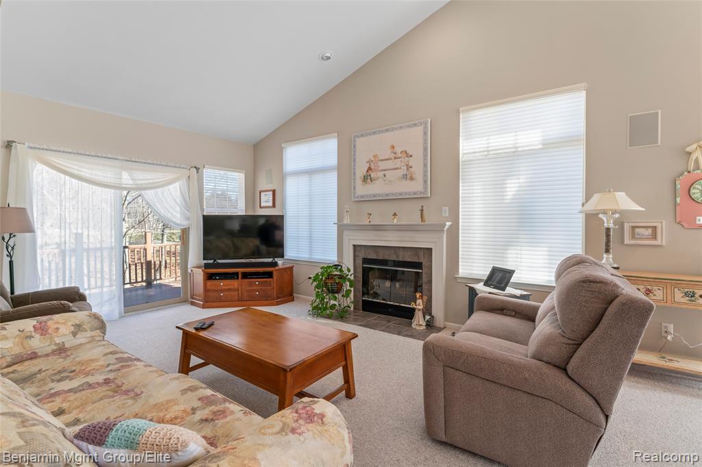 5380 Versailles Avenue, Brighton, MI 48116 — Photo 7