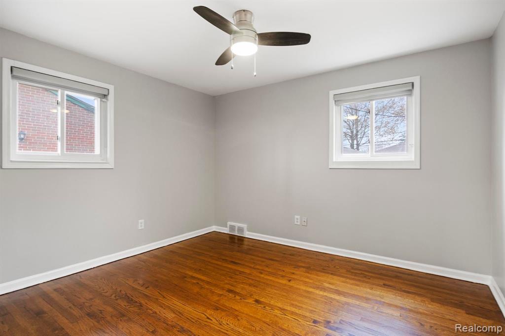6109 KINLOCH Street, Dearborn Heights, MI 48127 — Photo 26