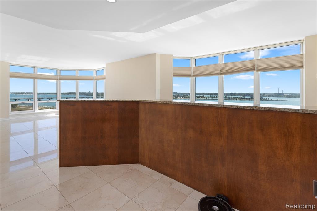250 E HARBORTOWN DRIVE #1409, Detroit, MI 48207 — Photo 7