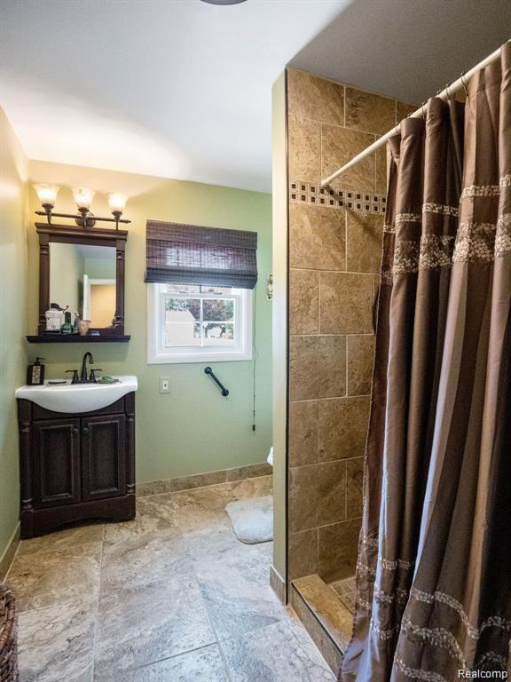 4819 THORNTREE Drive, West Bloomfield, MI — Photo 15