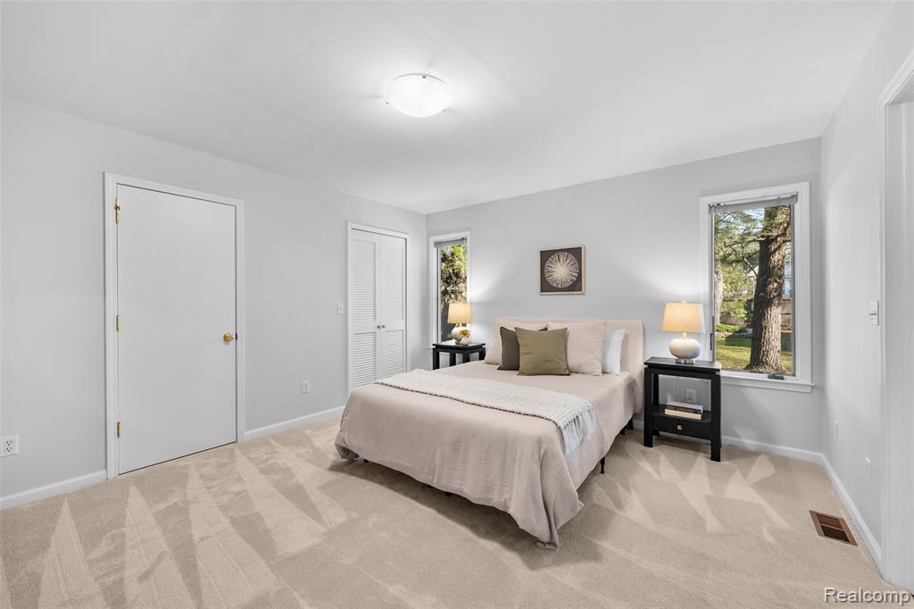 408 Orchard View Drive, Royal Oak, MI 48073 — Photo 17