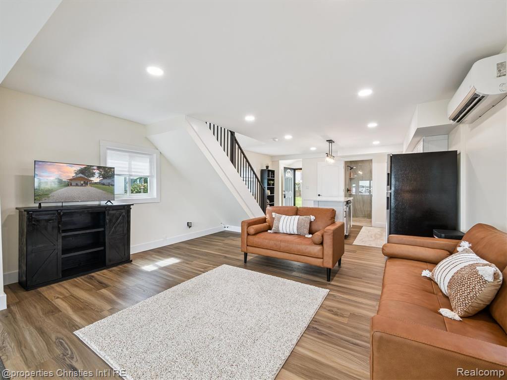 8980 Dexter Pinckney Road, Pinckney, MI 48169 — Photo 16