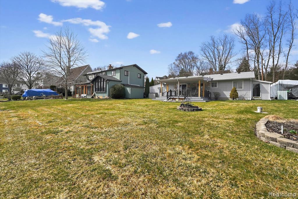 3318 Shawnee Trail, Pinckney, MI 48169 — Photo 38