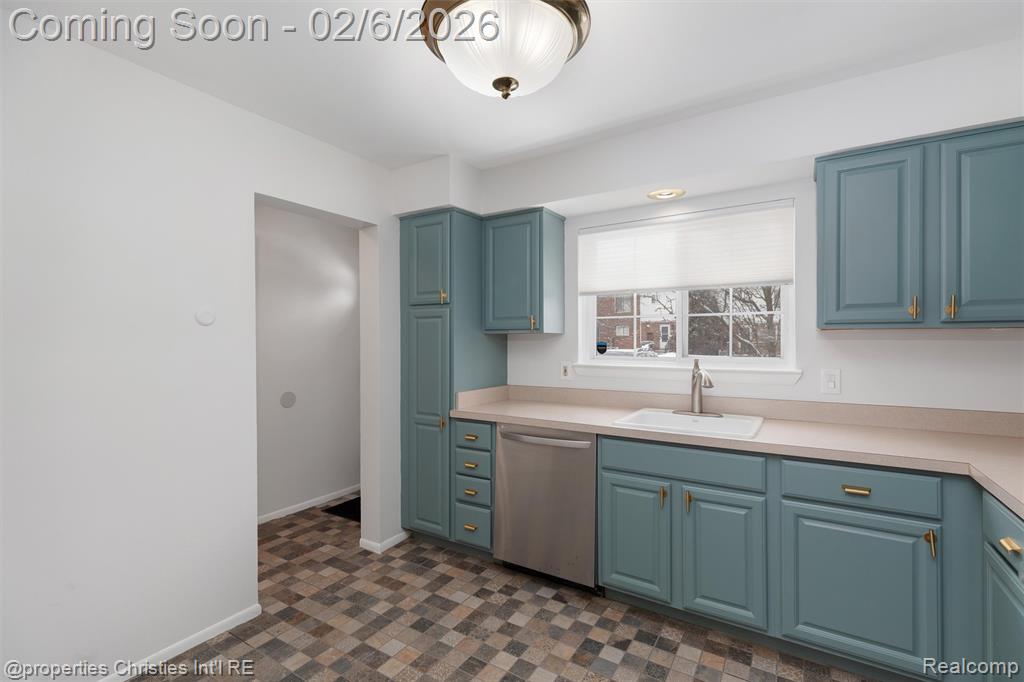 607 Fox Hills Drive N, Bloomfield Hills, MI 48304 — Photo 9