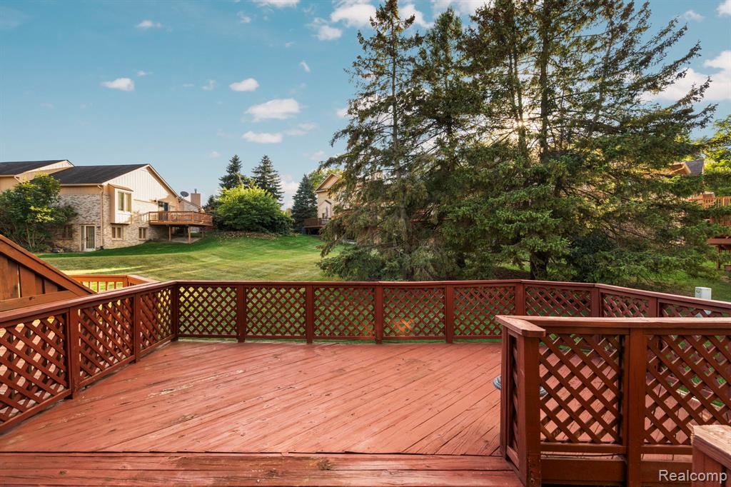 35375 Blue Spruce Drive, Farmington Hills, MI 48335 — Photo 49