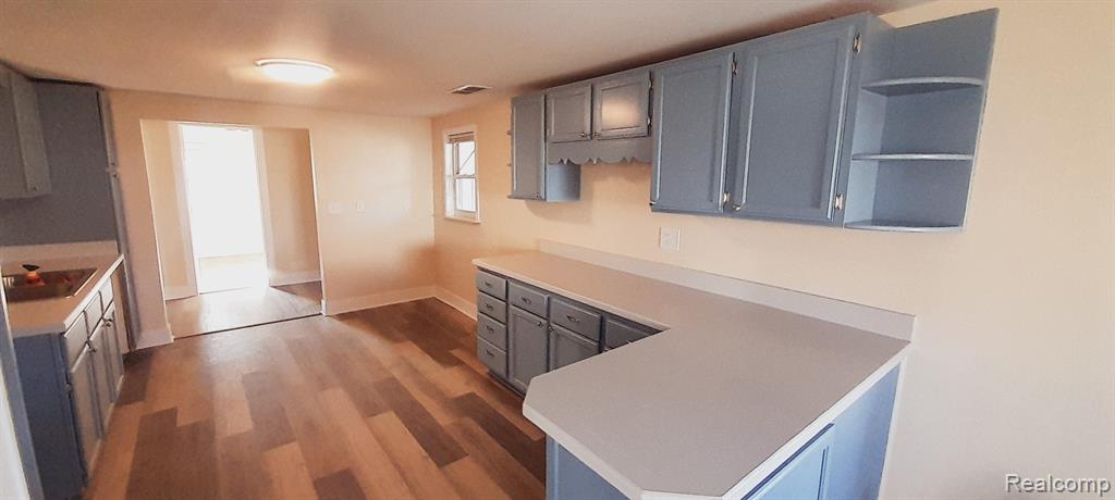4098 E CARPENTER Road, Flint, MI 48506 — Photo 5