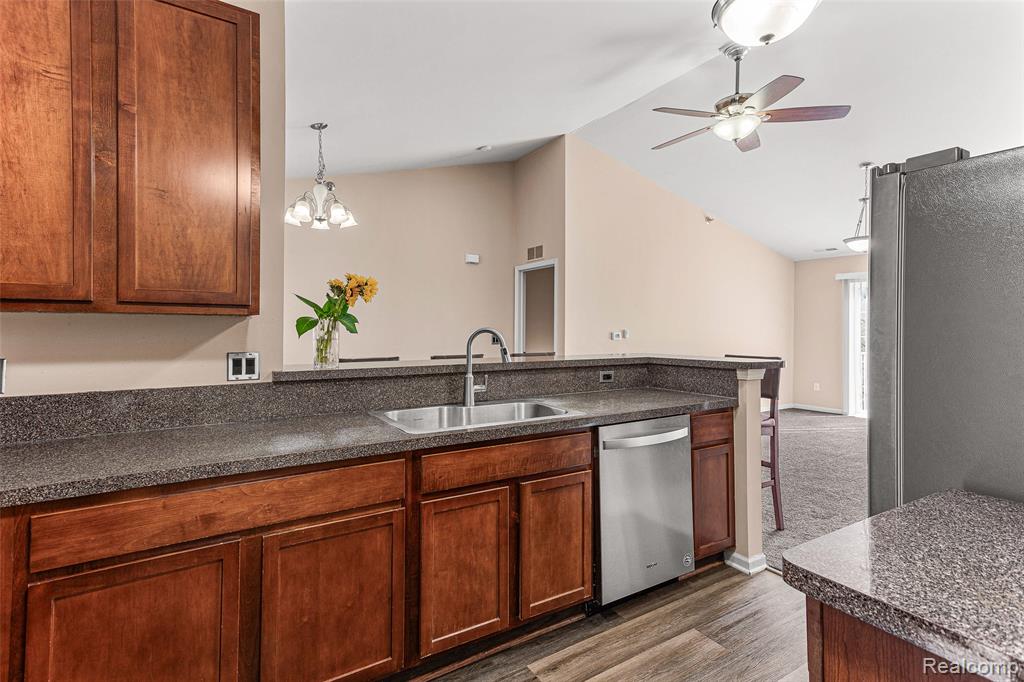 5201 Widgeon Lane, Walled Lake, MI 48390 — Photo 7