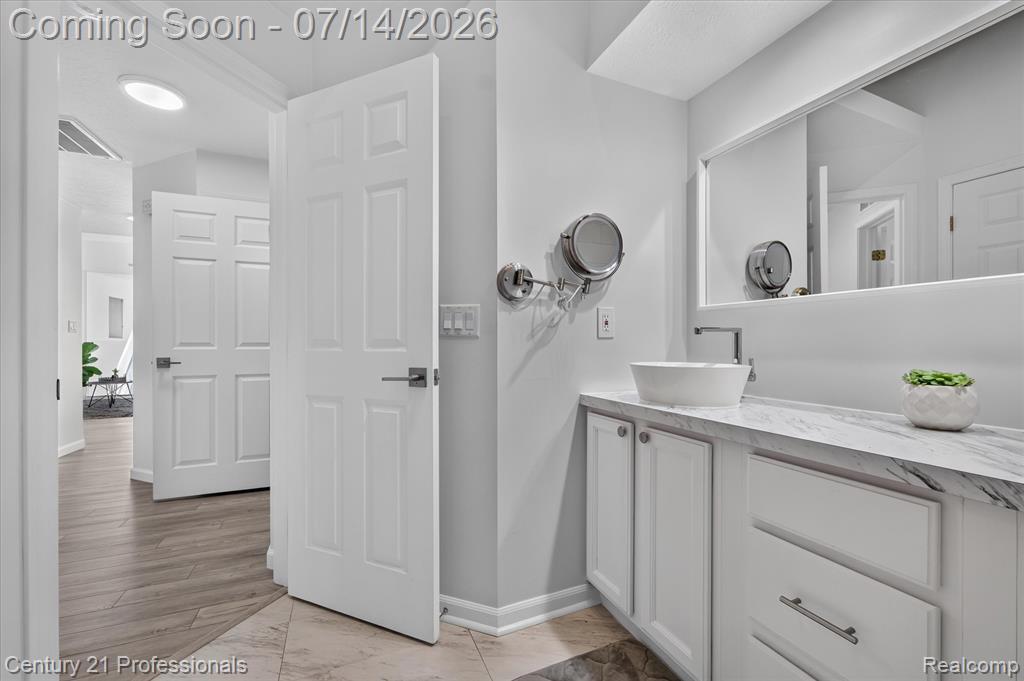 1737 Coburn Court, Ann Arbor, MI 48108 — Photo 23