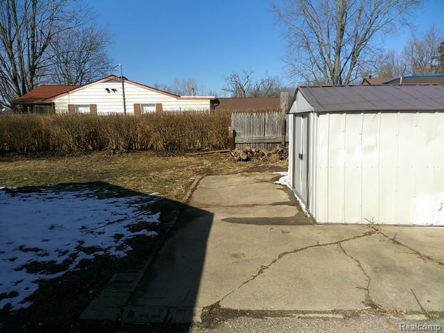 5071 Lippincott Boulevard, Burton, MI 48519 — Photo 3
