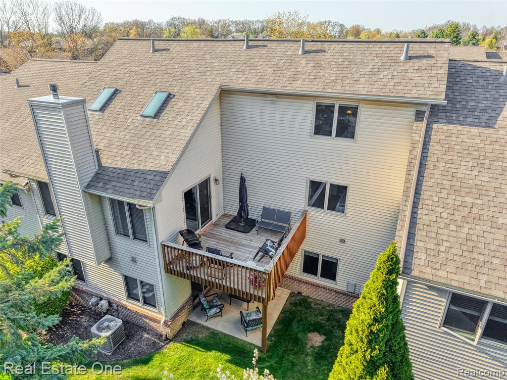 2243 Willow Tree Drive - Photo 3