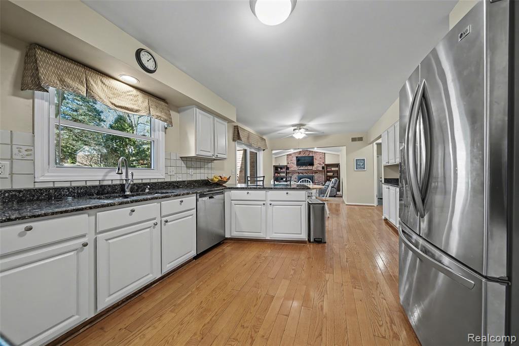 5363 Clearview Drive, Troy, MI 48098 — Photo 33