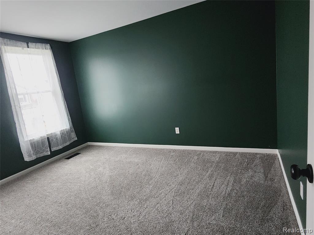 5184 Meadow Crest Circle, Holly, MI 48442 — Photo 16