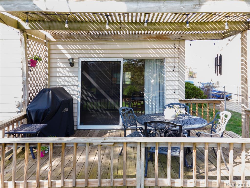 44453 Albert Drive, Plymouth, MI 48170 — Photo 9