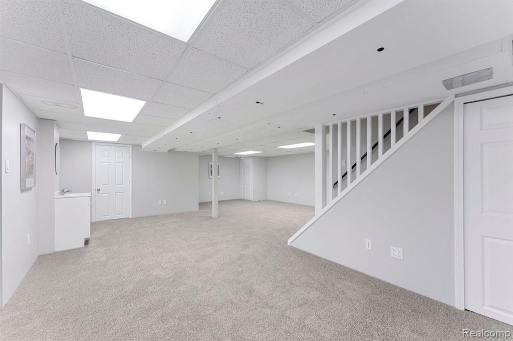 42275 CHATTERTON Court, Northville, MI 48168 — Photo 39