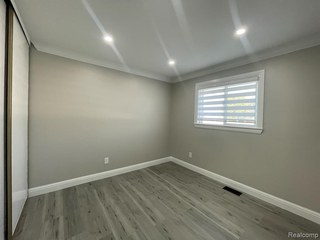 42104 JASON Drive, Clinton Twp, MI 48038 — Photo 14