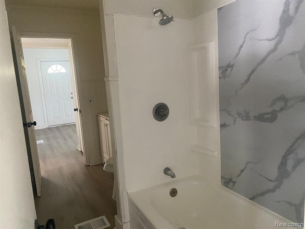 4508 CARNEGIE Street, Wayne, MI 48184 — Photo 9