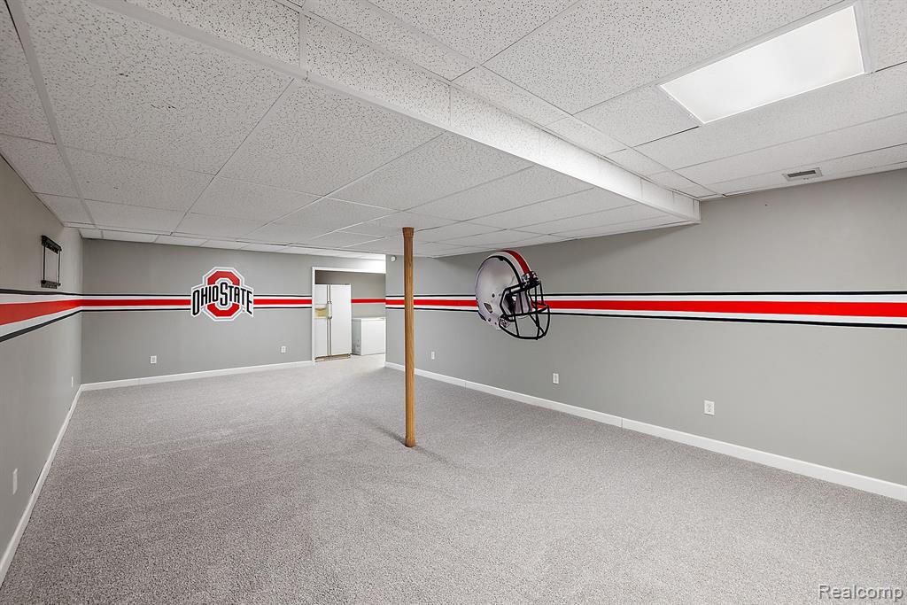 10161 LONGFORD Drive, South Lyon, MI 48178 — Photo 54