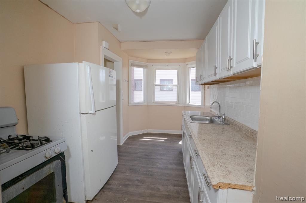 14845 FREELAND Street, Detroit, MI 48227 — Photo 8