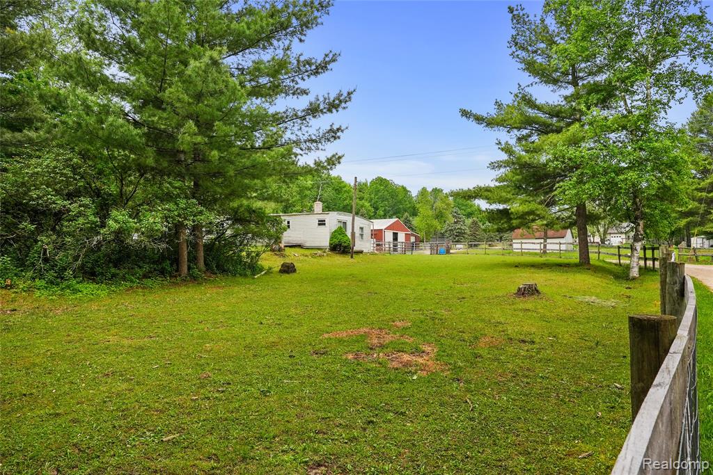 8875 N Lakola Road, Tustin, MI 49688 — Photo 72