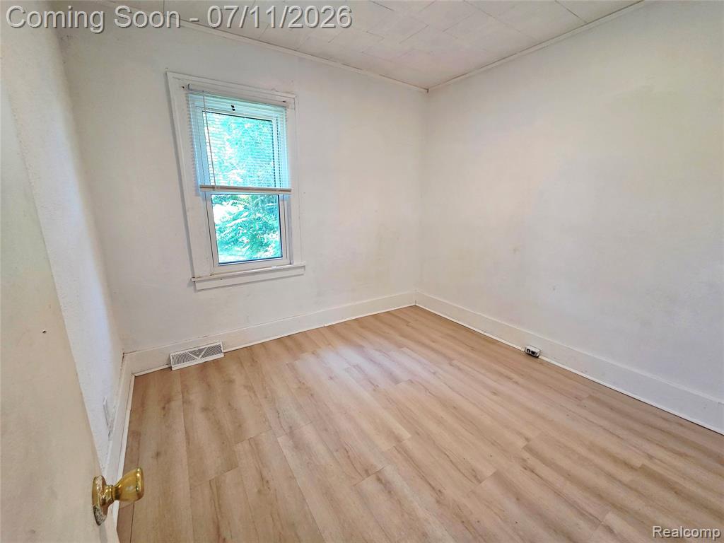 5021 Anatole Street, Grosse Pointe, MI 48236 — Photo 7