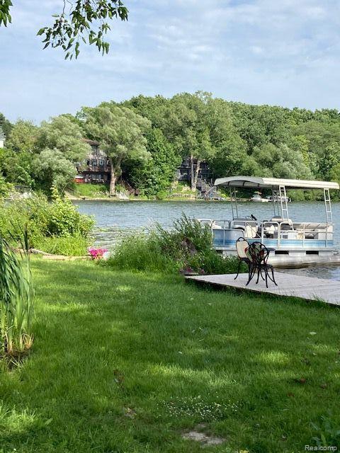 3053 MCCORMICK Drive, Waterford, MI 48328 — Photo 7