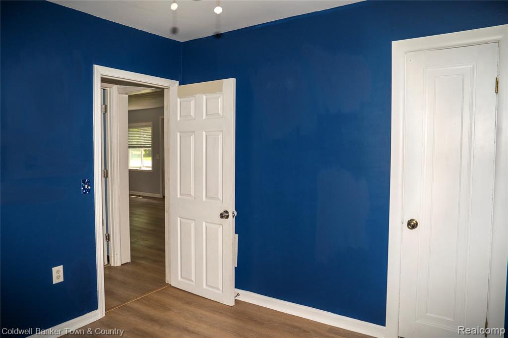 528 W Clinton Street, Howell, MI 48843 — Photo 15