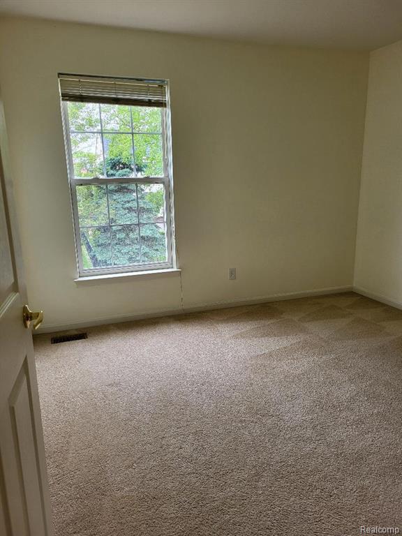 49515 Crusader, Macomb, MI 48044 — Photo 24