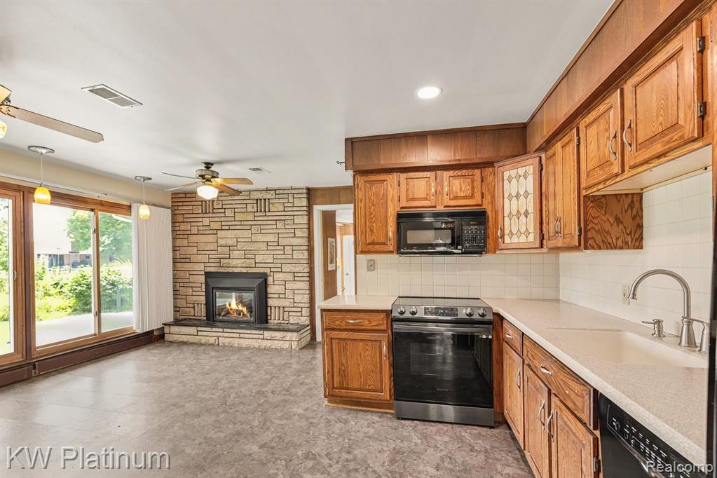 49750 Nautical Drive, New Baltimore, MI 48047 — Photo 9