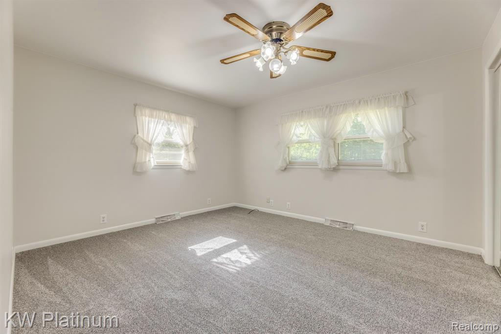 4415 Krafft Road, Fort Gratiot, MI 48059 — Photo 12