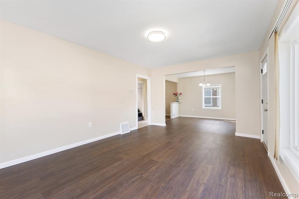 7342 Rosemont Avenue, Detroit, MI 48228 — Photo 3
