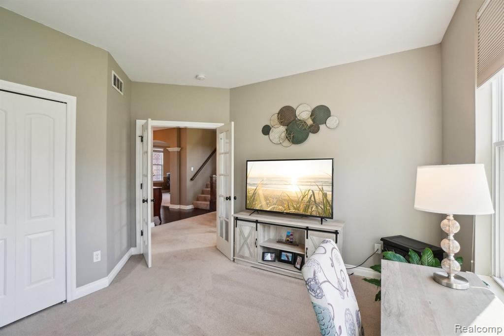 61223 BURNINGWOOD Drive, Washington, MI — Photo 21