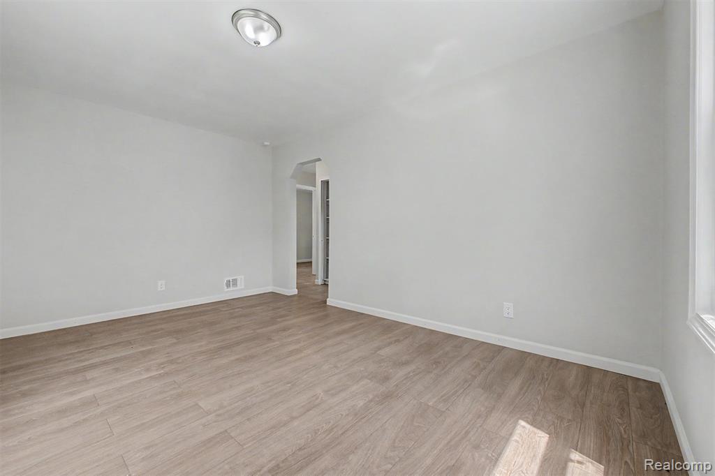 8300 Stout Street, Detroit, MI 48228 — Photo 6