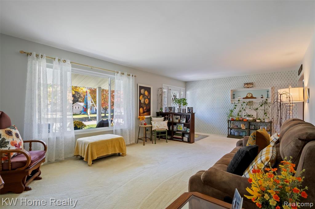 5334 Dunster Road, Grand Blanc, MI 48439 — Photo 9