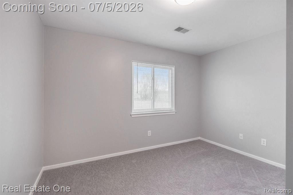 9527 GREENFIELD Court, Grand Blanc, MI 48439 — Photo 12