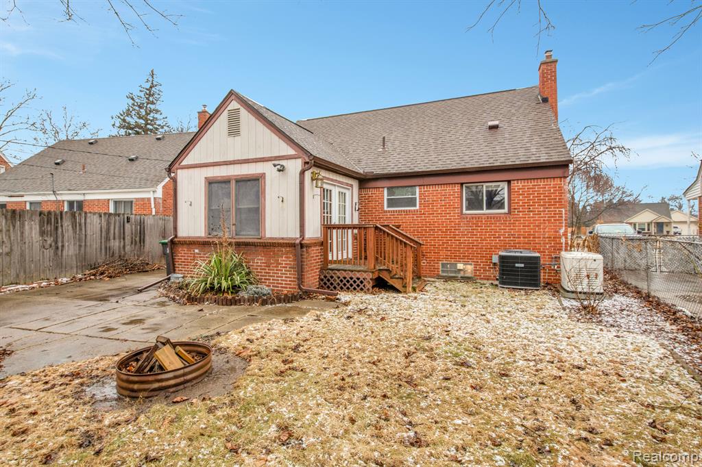 7530 MERRICK Street, Taylor, MI 48180 — Photo 25
