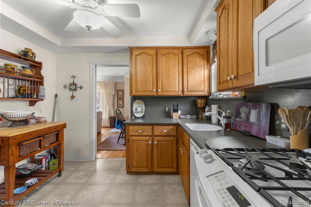 7229 WINONA Avenue, Allen Park, MI 48101 — Photo 14