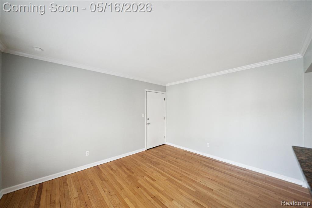 617 E Lincoln Avenue, Royal Oak, MI 48067 — Photo 7