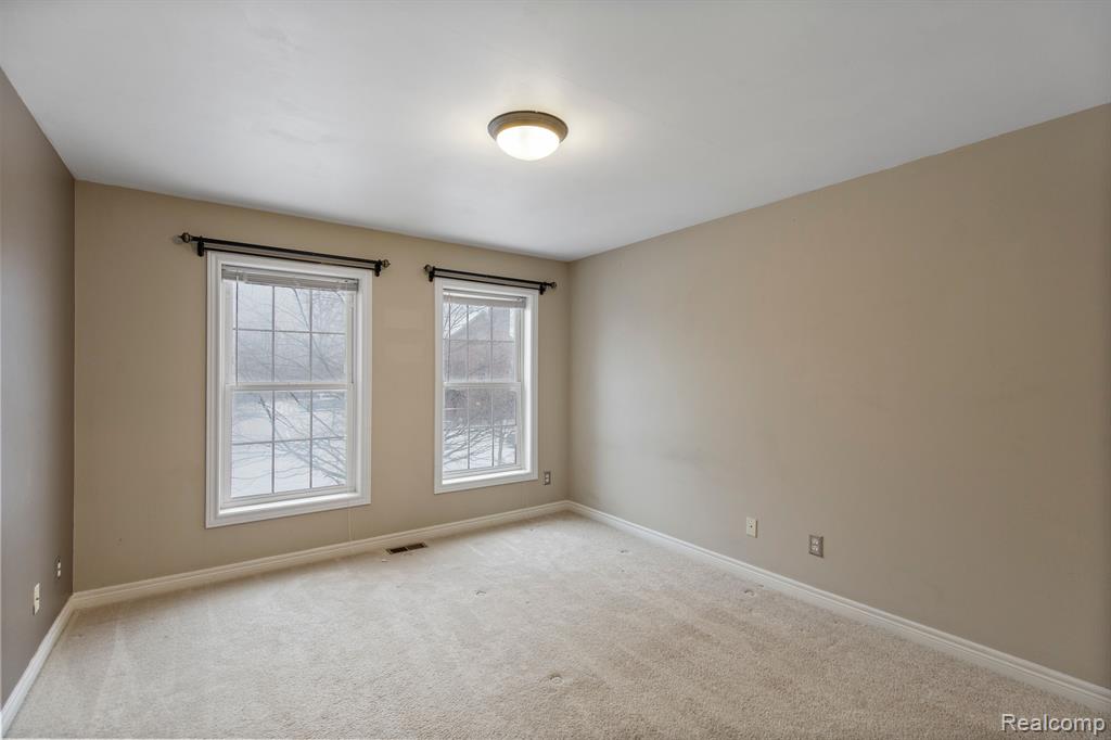 5570 HAMPSHIRE Lane, Ypsilanti, MI 48197 — Photo 10