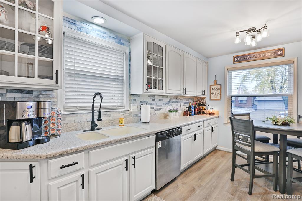 7140 Luana Avenue, Allen Park, MI 48101 — Photo 7