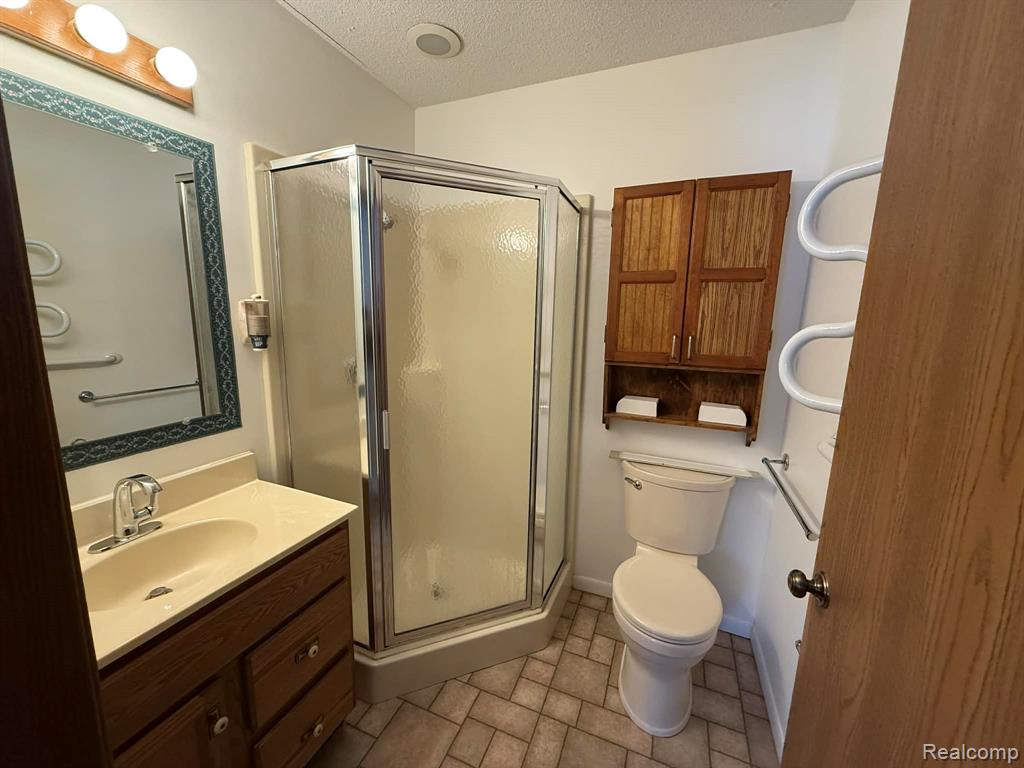 881 Amber Drive, Bad Axe, MI 48413 — Photo 9