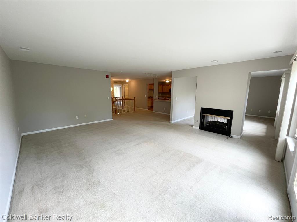 39634 ROCKCREST Lane, Northville, MI — Photo 6
