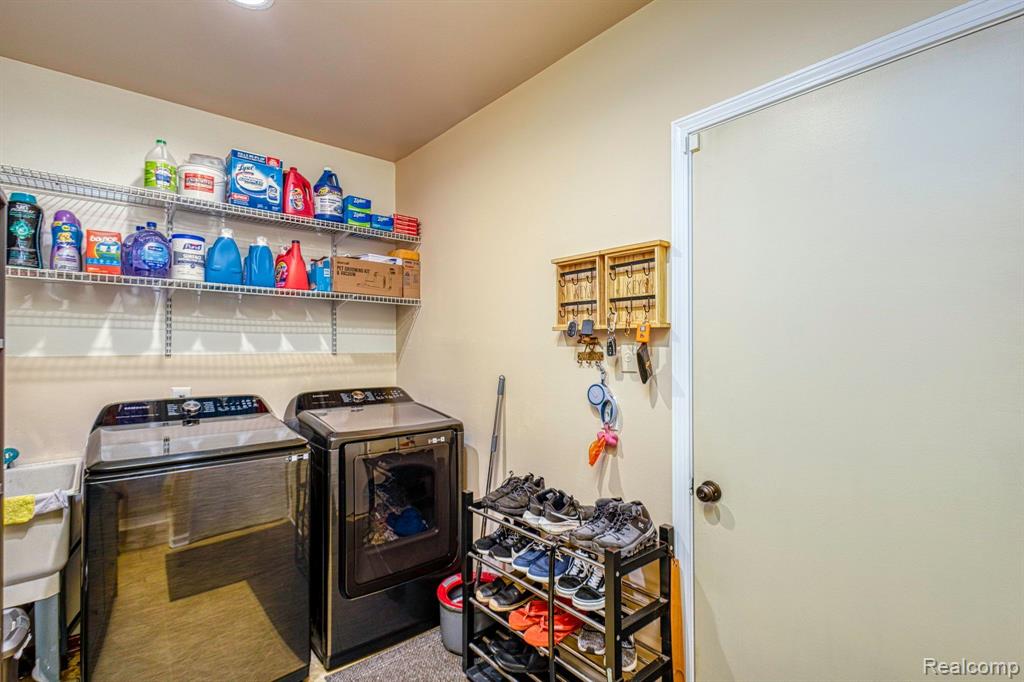 7464 WESTBURY Boulevard, West Bloomfield, MI — Photo 24