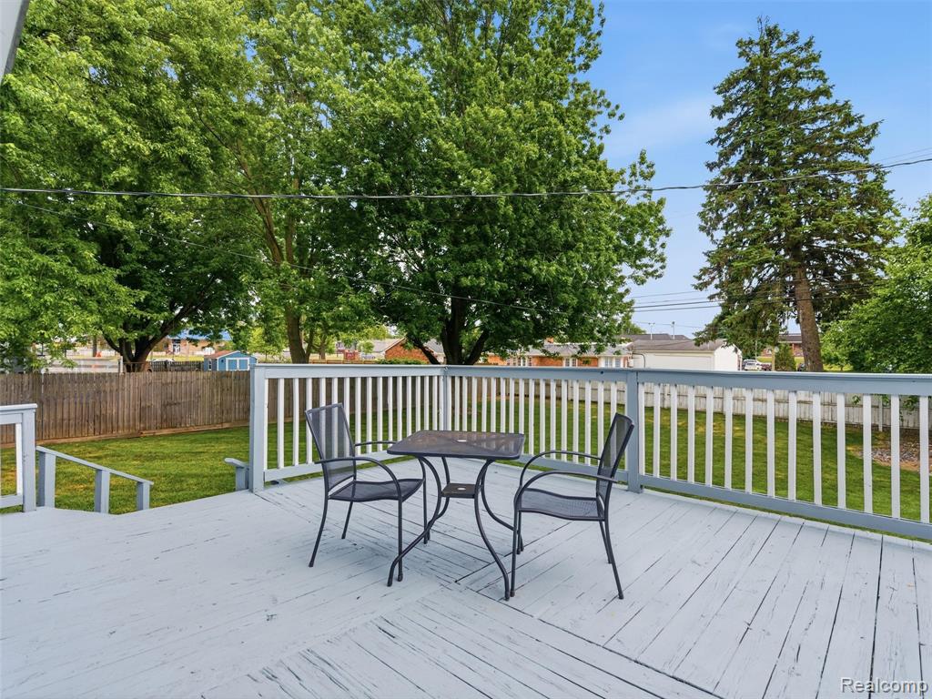 7790 Powers Court, Utica, MI 48317 — Photo 7