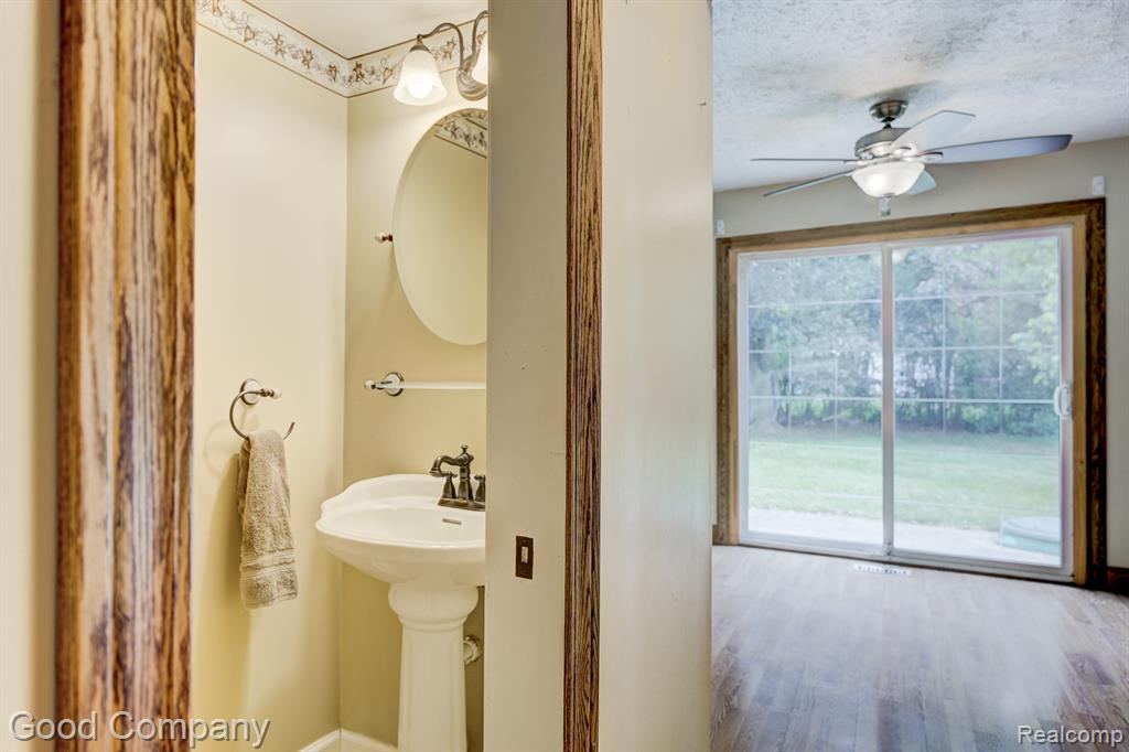 661 Merrimac Road, Canton, MI 48188 — Photo 18