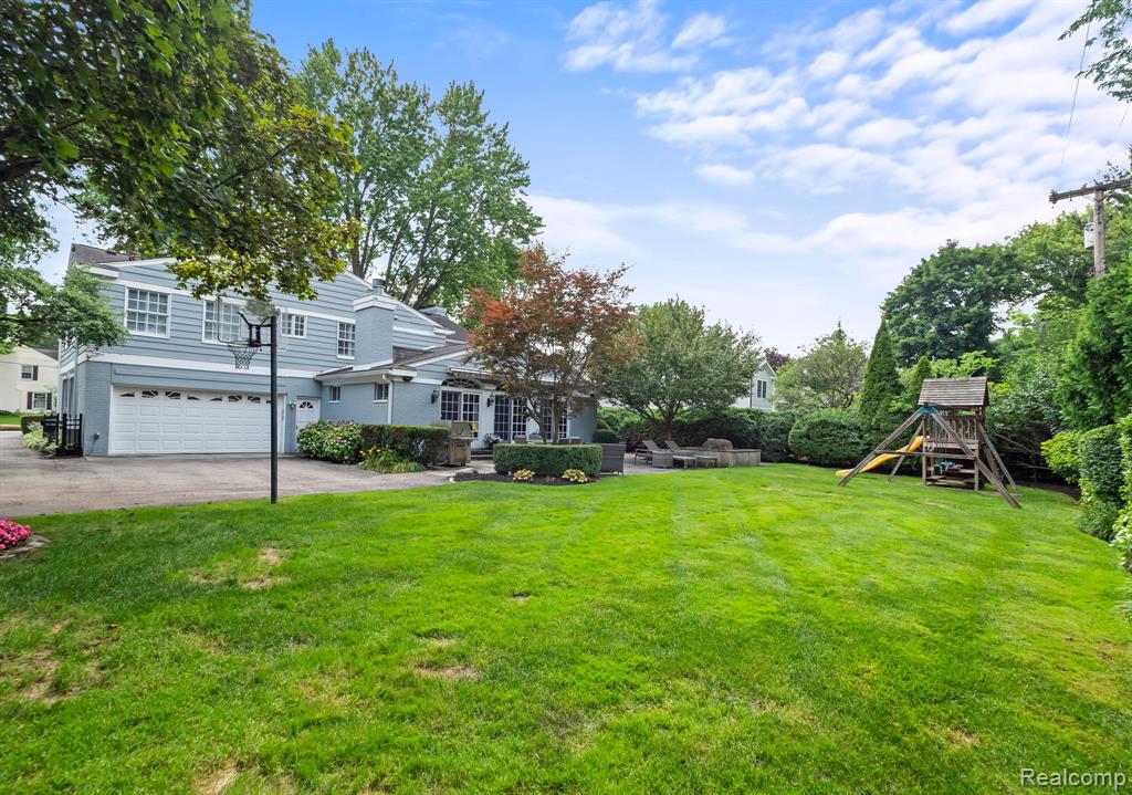3390 Burning Bush Road, Bloomfield Hills, MI 48301 — Photo 55
