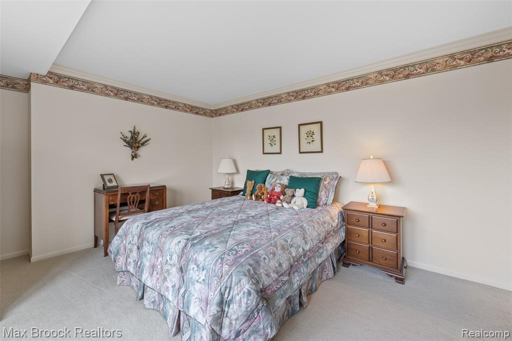 1818 Argosy Court, Bloomfield, MI 48302 — Photo 24