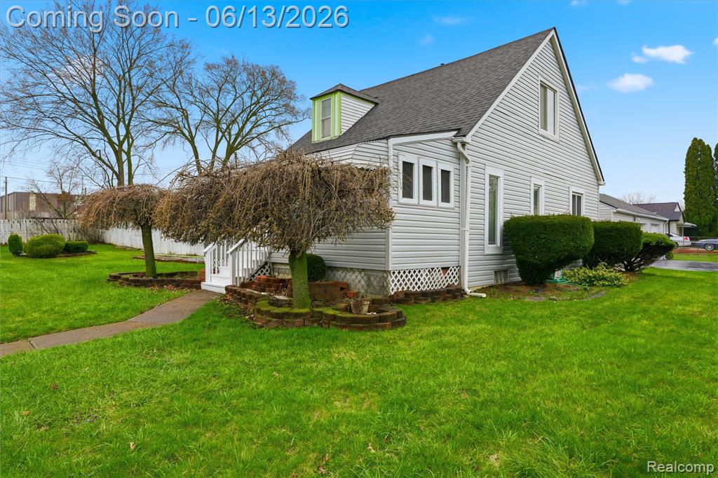 640 Martin Luther King Jr Boulevard S, Pontiac, MI 48341 — Photo 2