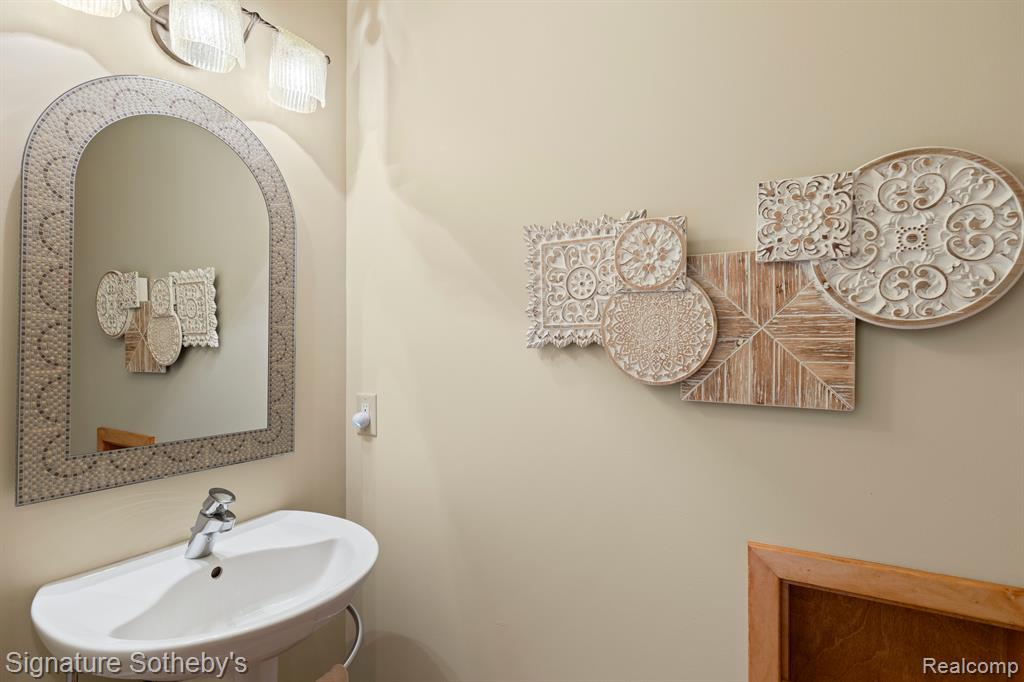 4893 HIGH MEADOW Lane, Ann Arbor, MI 48103 — Photo 14