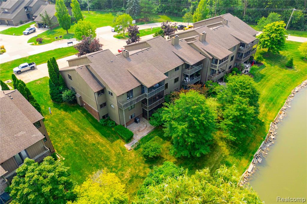 9830 Hawthorne Glen Drive, Grosse Ile, MI 48138 — Photo 6